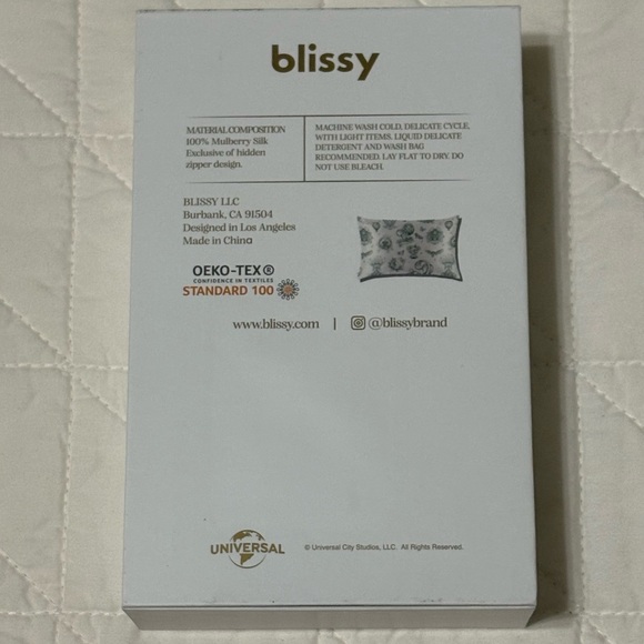 2pc Wicked x Blissy Silk Pillowcases - 100% Mulberry Silk - Anti-Damage Haircare - Picture 3 of 8